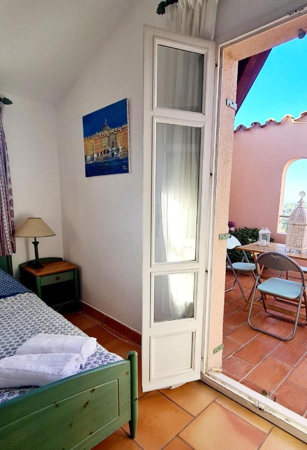 דירות סן-סיר-סור-מר Hameau Des Amandiers - Vue Mer, Golf Et Vignes מראה חיצוני תמונה
